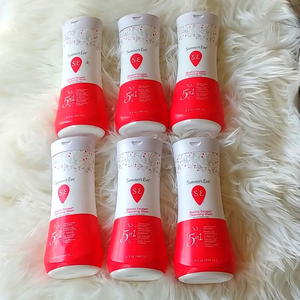 6 Summer's Eve Blissful Escape Cleansing Wash